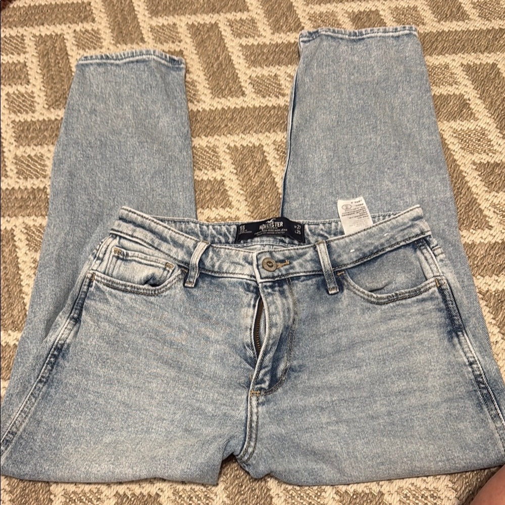 Hollister Vintage Stretch  Curvy High Rise Mom Jean W 27 L 25